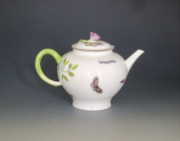 Chelsea porcelain teapot